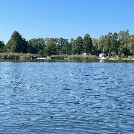 Mazurska Stodoła Na Półwyspie Pilchowskim * Pilchy